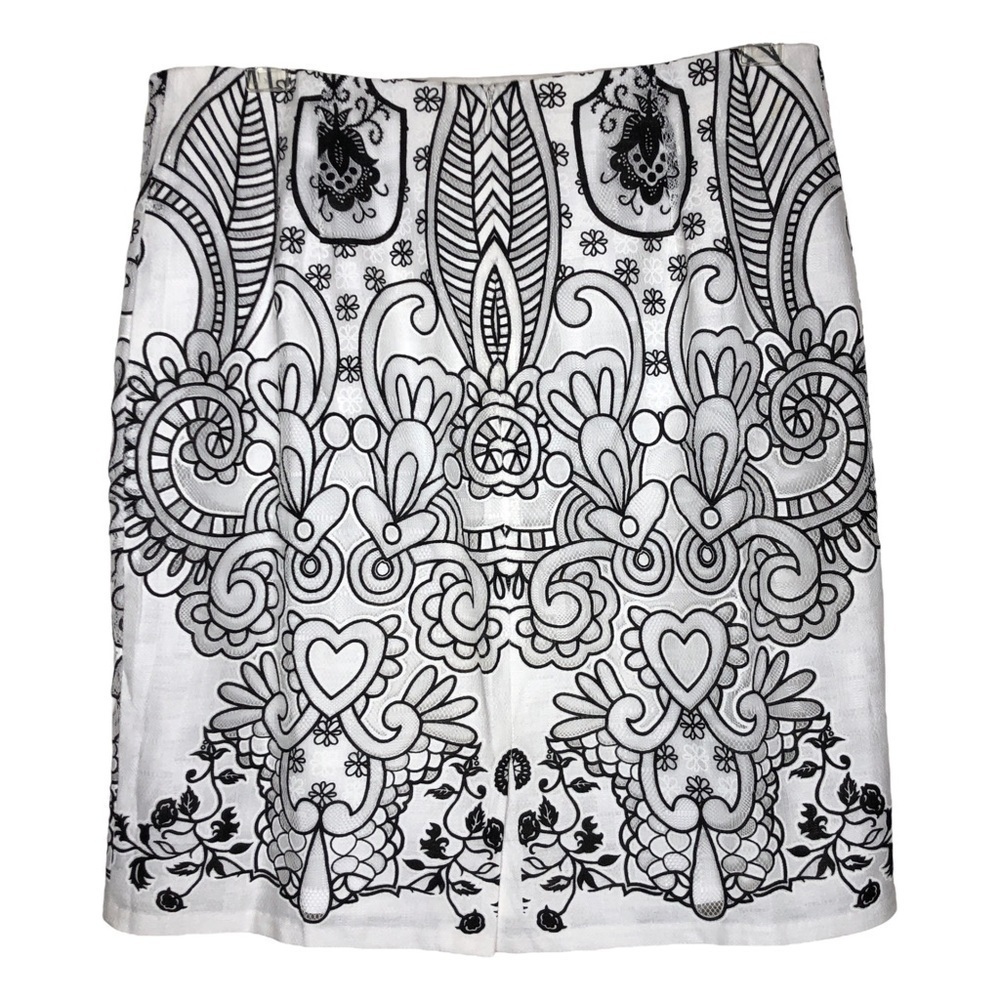 NEW YORK & COMPANY black & white floral print cotton blend pencil skirt size 12.